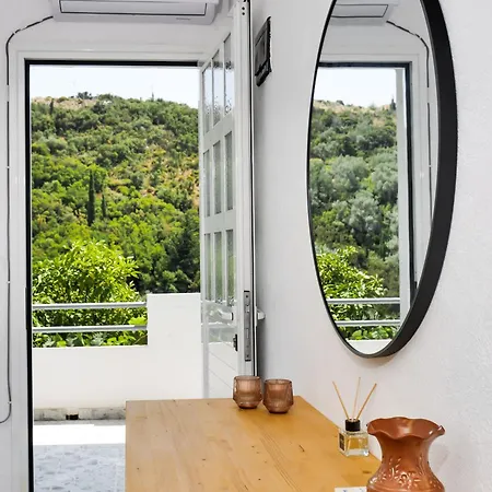 Pensionat Bodini's Himare